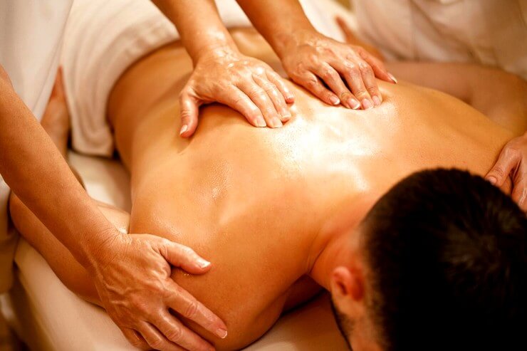 Massage relaxant pour un homme