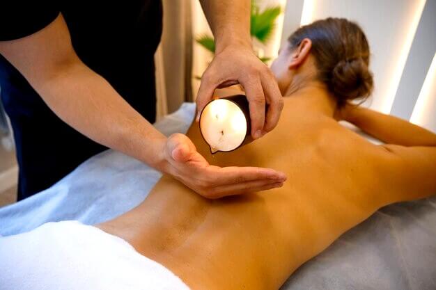 Massage à la bougie
